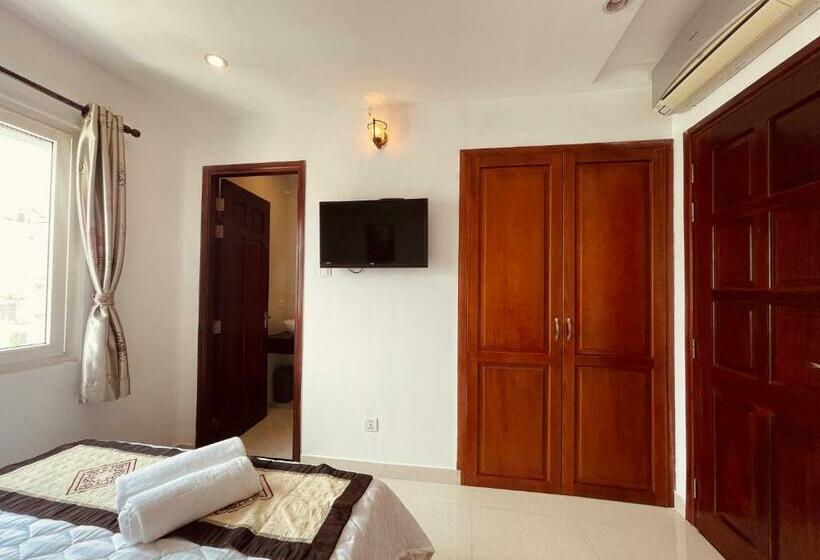 اتاق استاندارد با تخت بزرگ, Saigon Europe