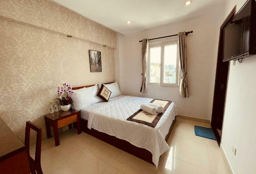 اتاق استاندارد با تخت بزرگ, Saigon Europe