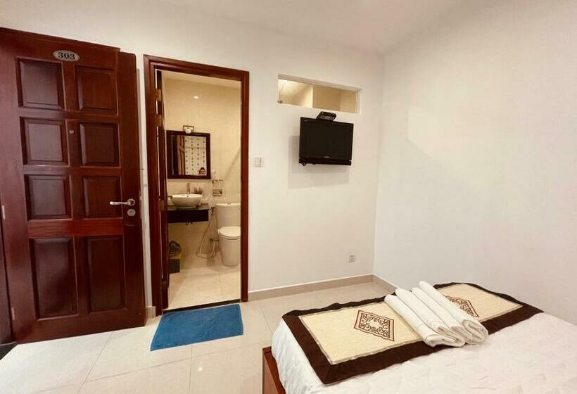 اتاق استاندارد با تخت بزرگ, Saigon Europe