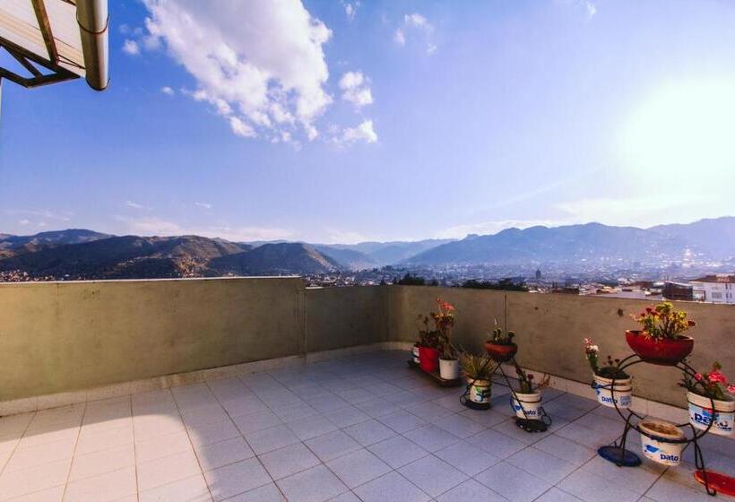 شقة غرفتين, T Ika Guest House