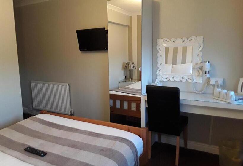 חדר משפחתי בסיסי, Manchester House