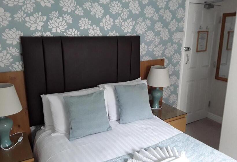 חדר בסיסי, Manchester House