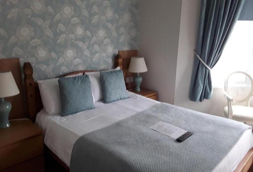 חדר משפחתי, Manchester House