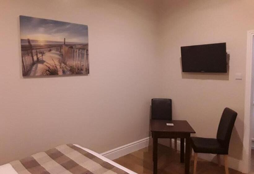 اتاق استاندارد با تخت بزرگ, Manchester House