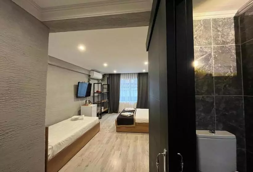 اتاق سوپریور سه تخته, Saffron Hotel Old City