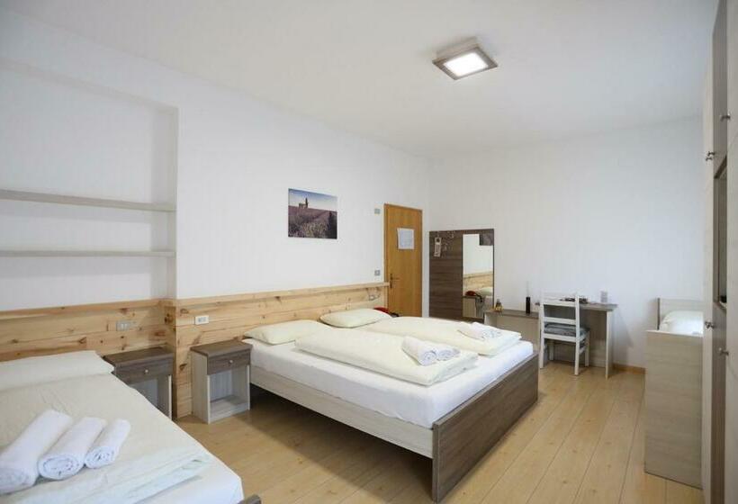 4인용 스탠다드 룸, Albergo Bellaria