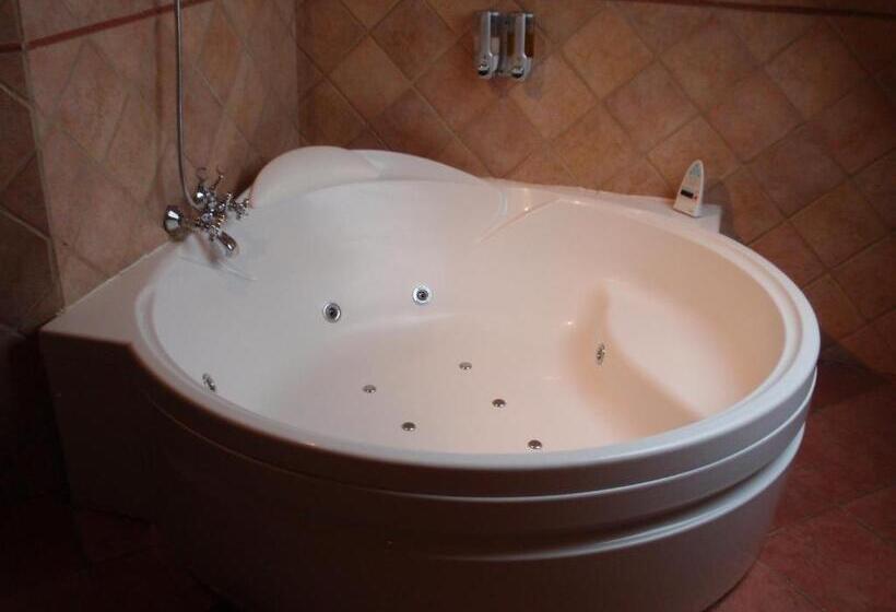 标准间带漩涡浴缸, Casa Beletri