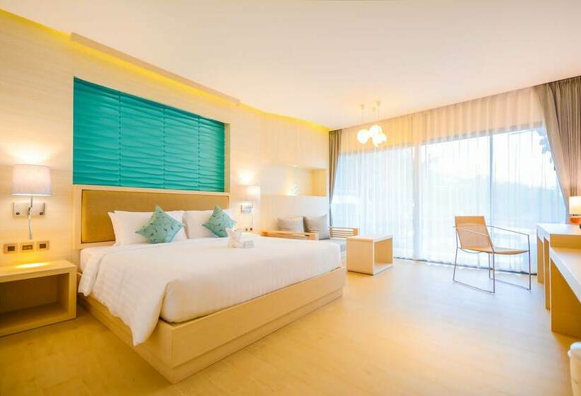 חדר דלוקס נוף לגינה, Crystal Wild Resort Panwa Phuket