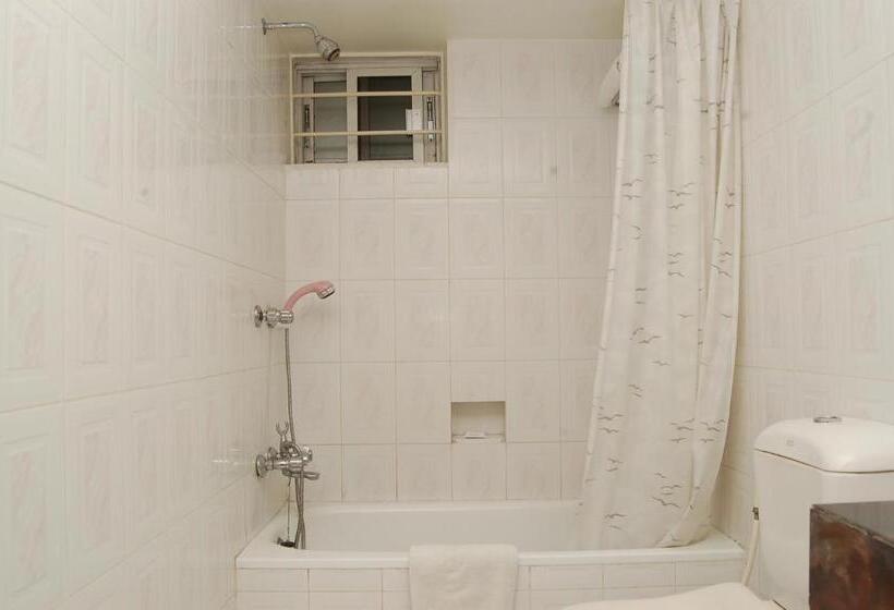 اتاق لوکس, De Crystal Crown