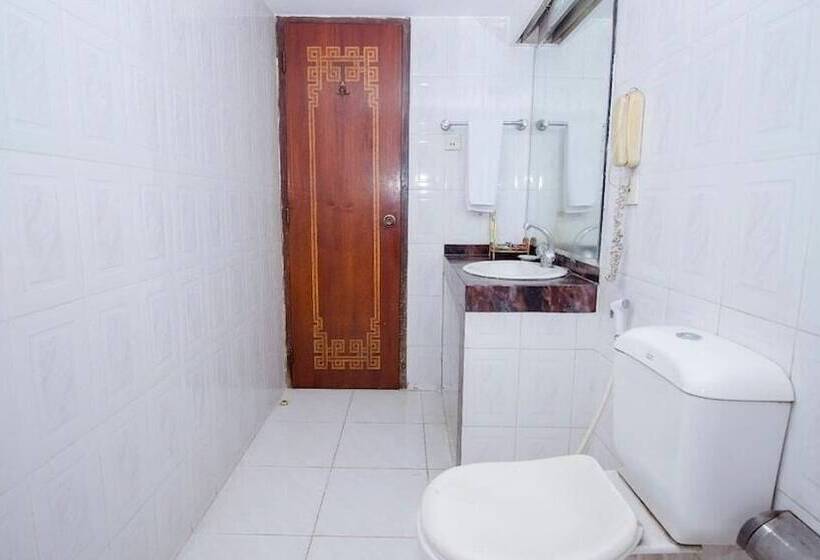 اتاق لوکس, De Crystal Crown