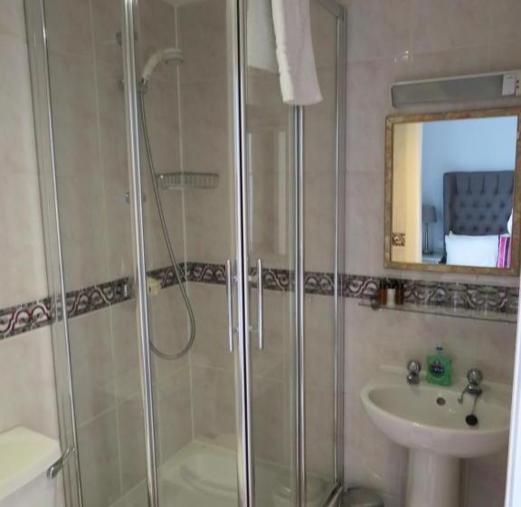 חדר דלוקס לארבעה, Duthus Lodge Guest House