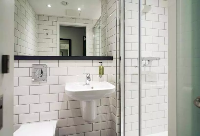 スタンダードルーム, Easyhotel Newcastle