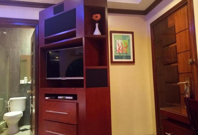 اتاق لوکس, Fields Walking Street