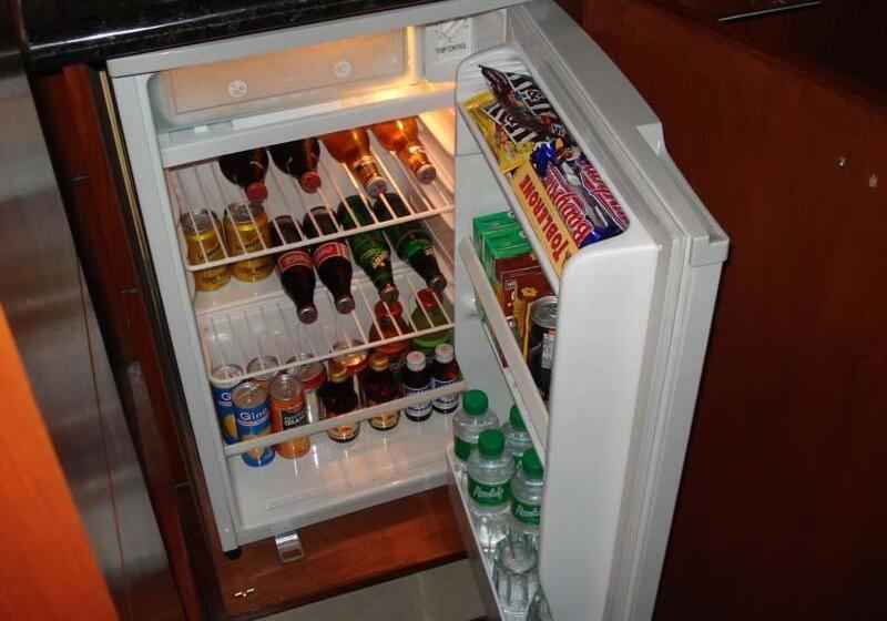 اتاق سوپریور, Fields Walking Street