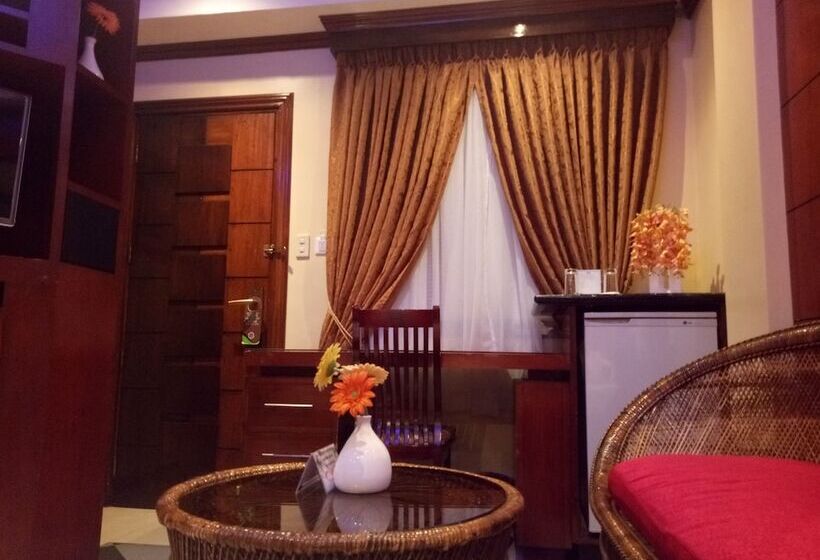 اتاق لوکس, Fields Walking Street