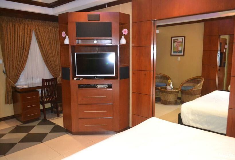 اتاق سوپریور, Fields Walking Street