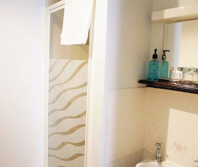 Номер Deluxe, Greyfriars Lodge Canterbury