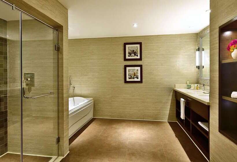 غرفة ديلوكس سرير كينج, Hilton Alexandria King S Ranch