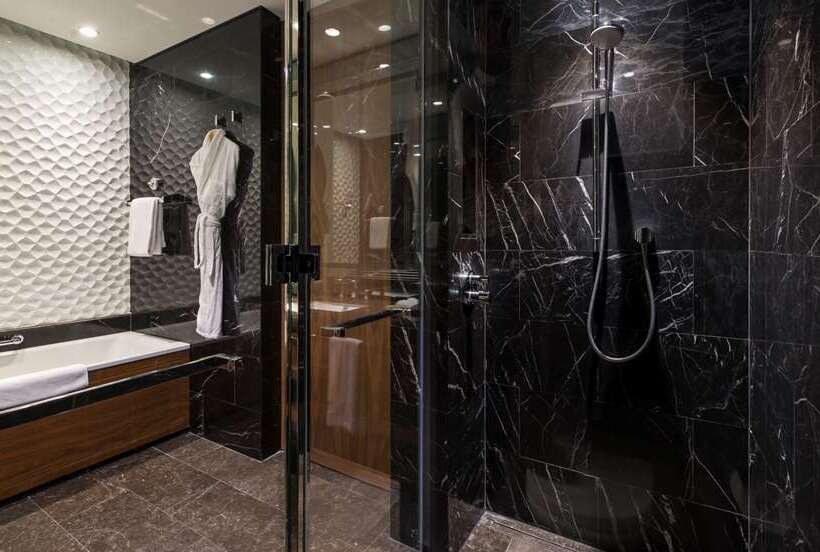 غرفة قياسية سرير كينج, Hilton Alexandria King S Ranch