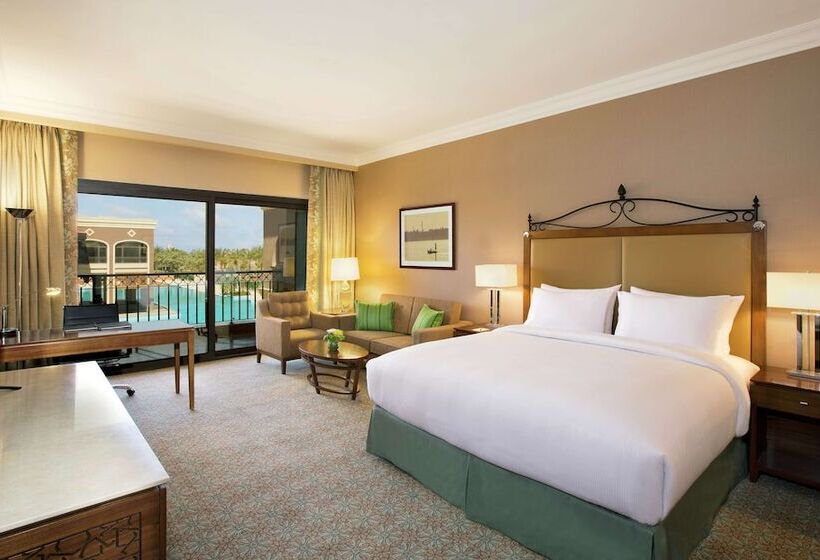 غرفة إدارية مطلة على حمام السباحة, Hilton Alexandria King S Ranch