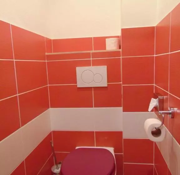 Economy Quadruple Room, Isora