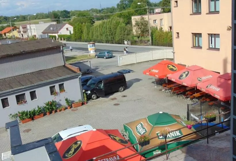Deluxe Yhden Hengen Huone, Isora