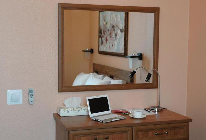 اتاق استاندارد, Melrose