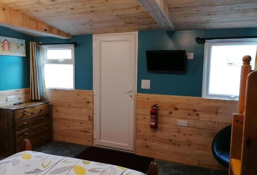 Family Room, Pensalda Guest House