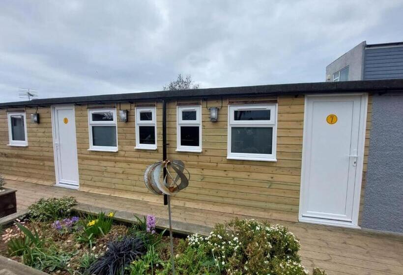 Family Room, Pensalda Guest House