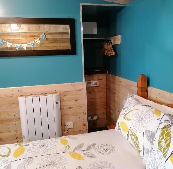 Family Room, Pensalda Guest House