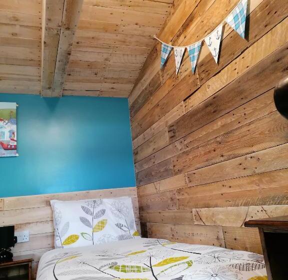 Family Room, Pensalda Guest House