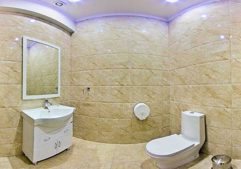 سوییت, Plaza Hotel Bishkek