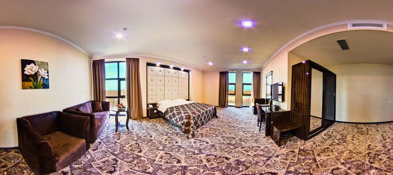 주니어 스위트, Plaza Hotel Bishkek