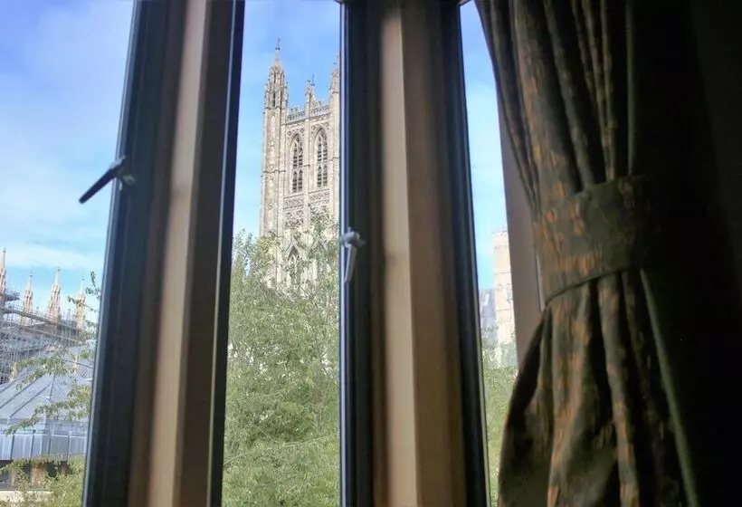 身障者適用スタンダードルーム, Canterbury Cathedral Lodge