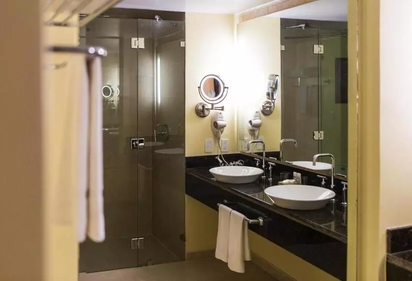 اتاق لوکس با تخت بزرگ, Sunsol Unik Luxury