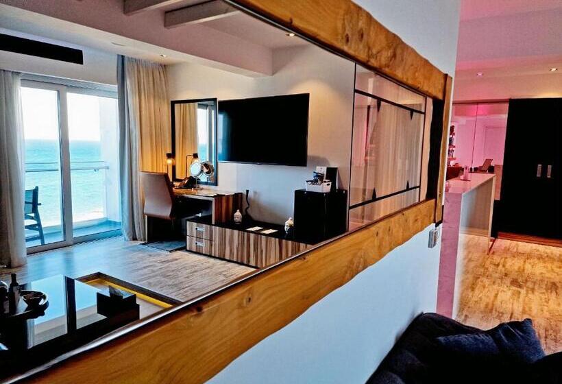 سوئیت اجرایی با چشم‌انداز دریا, The Ciao Stelio Deluxe Boutique Hotel   Adults Only