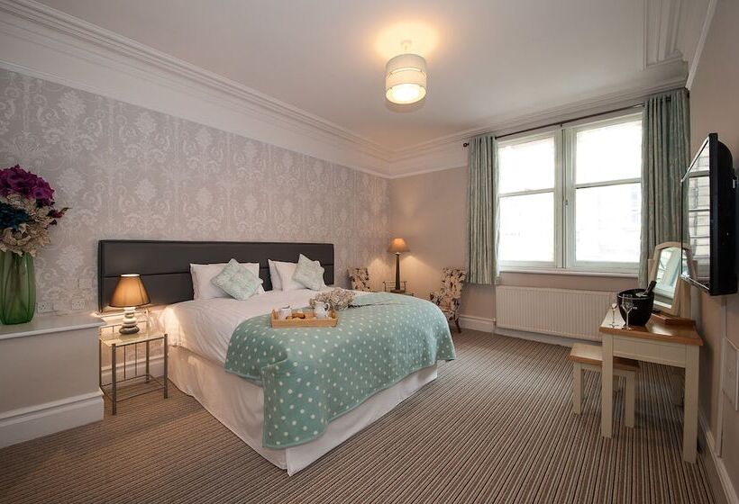 スーペリアールーム, The Royal Hotel And Bar