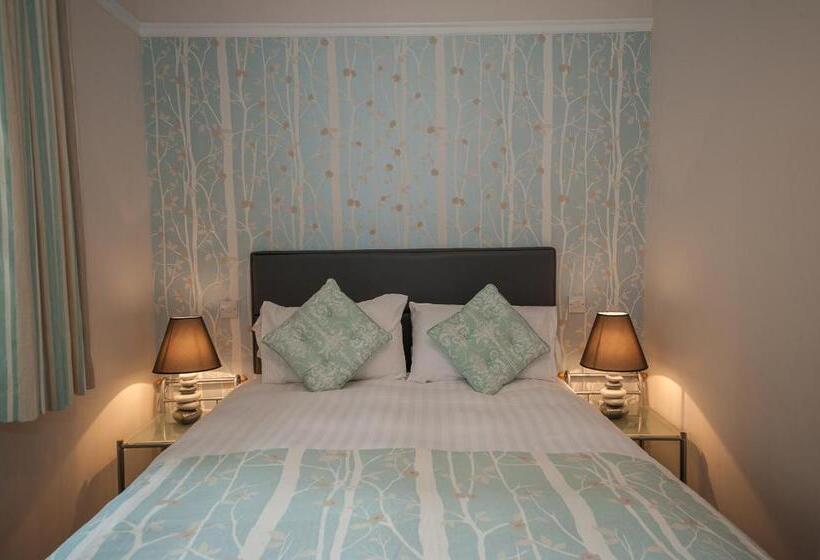 スーペリアールーム, The Royal Hotel And Bar