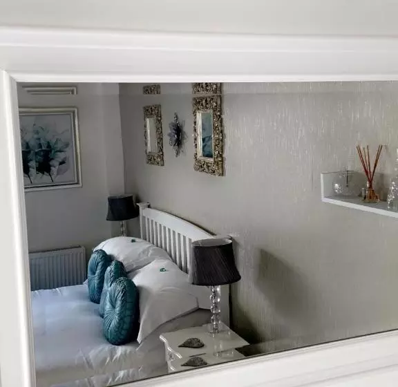 اتاق استاندارد, Tides Reach Guest House
