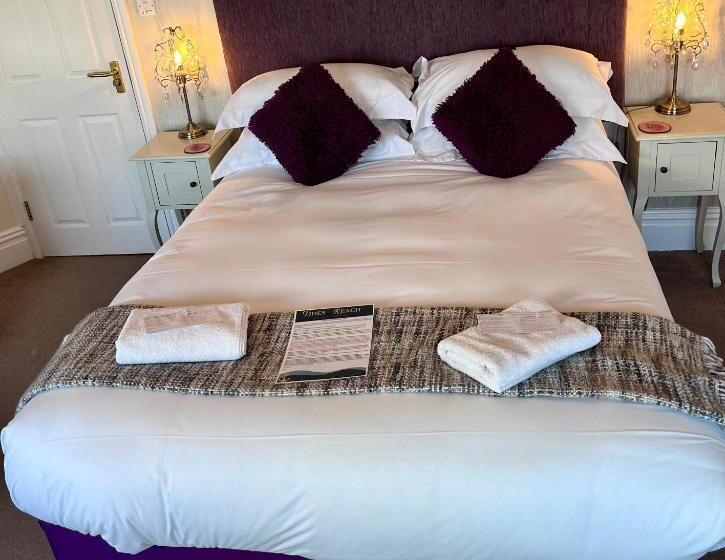 Camera Deluxe Vista Mare, Tides Reach Guest House