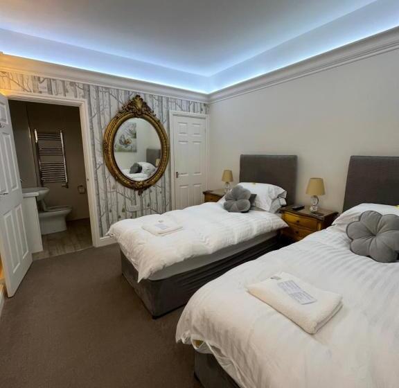 Suite, Tides Reach Guest House