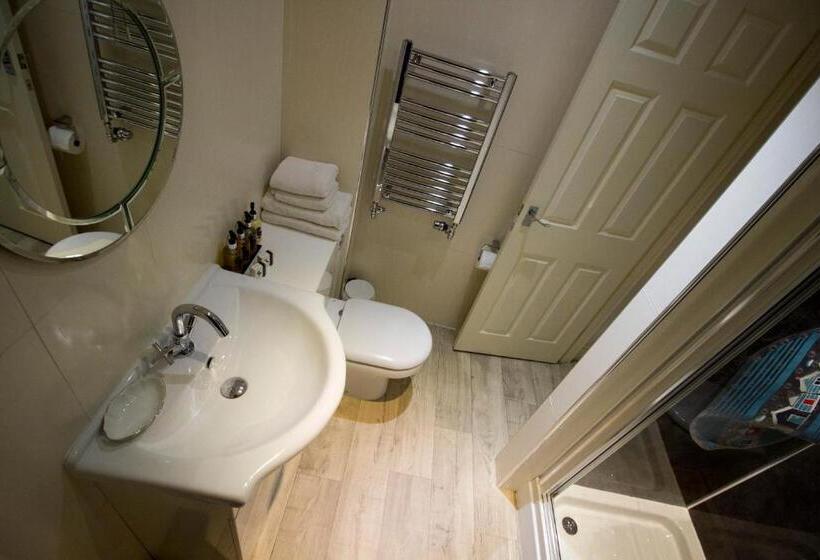 Suite, Tides Reach Guest House