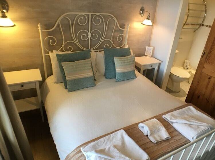 اتاق استاندارد, Ty Rosa Rooms