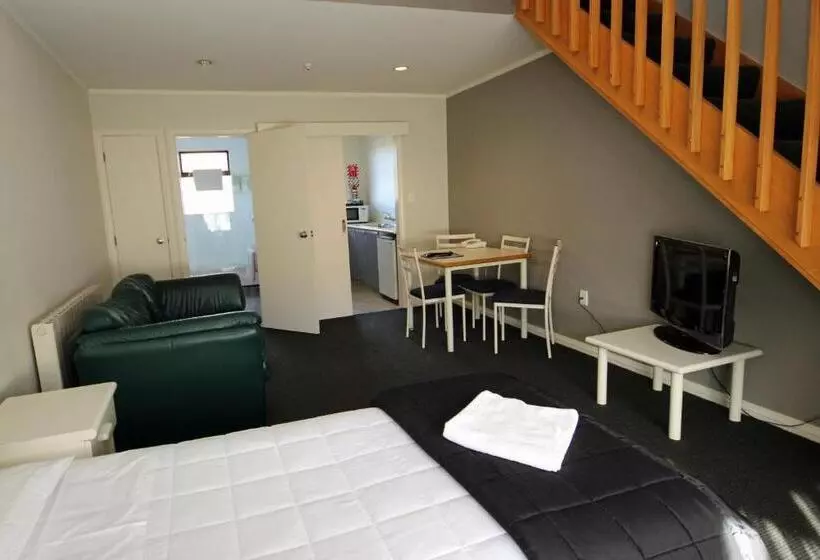 １ベッドルームアパートメント, Champers Motor Inn