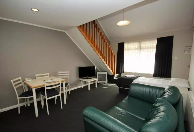 １ベッドルームアパートメント, Champers Motor Inn