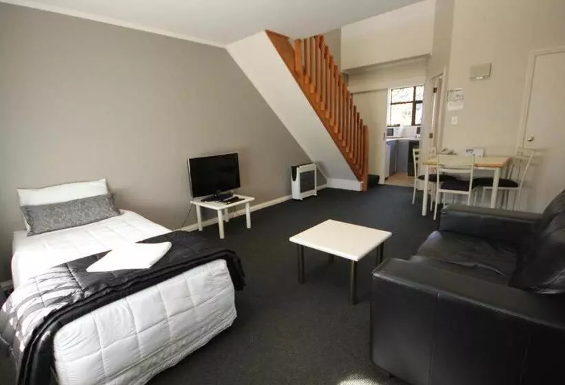 １ベッドルームアパートメント, Champers Motor Inn