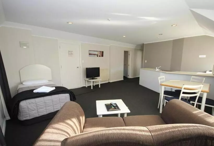 ２ベッドルームアパートメント, Champers Motor Inn
