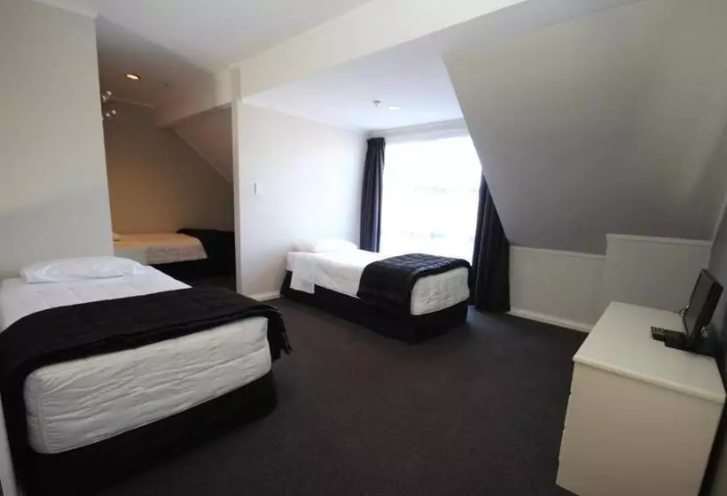 ２ベッドルームアパートメント, Champers Motor Inn