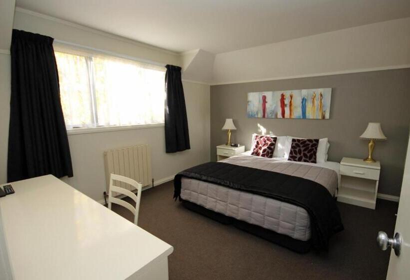Президентский Люкс, Champers Motor Inn
