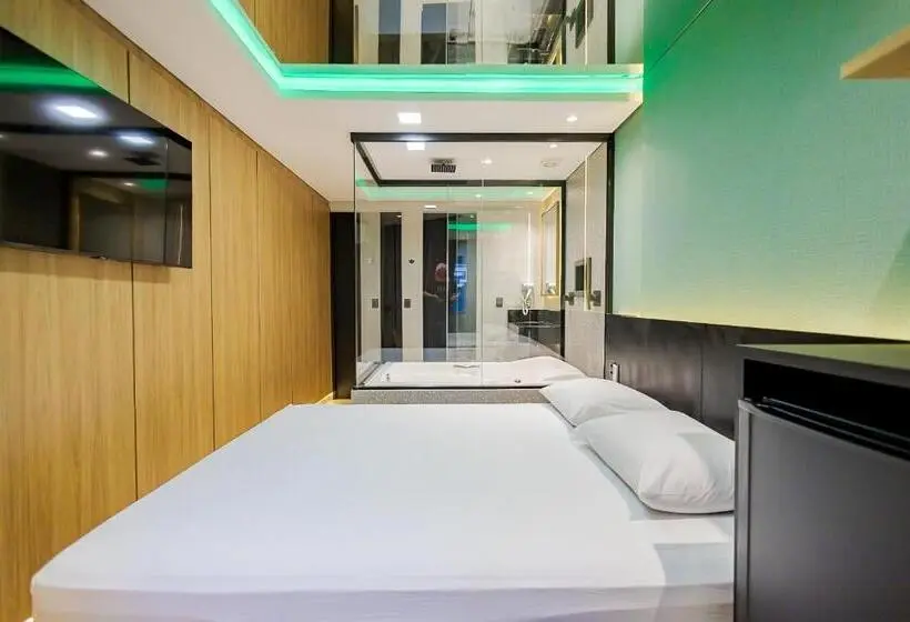 スタンダードスタジオ, Drops Express Motel Curitiba